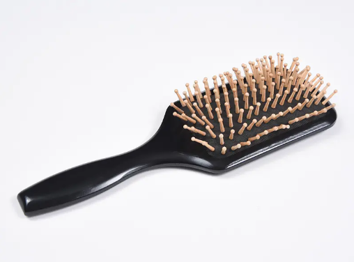 Was sind die besten Schritte, um eine Haarbürste zum Entwirren zu verwenden?